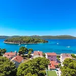 Orada Molat