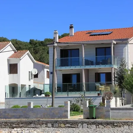 Apartment Orada *
