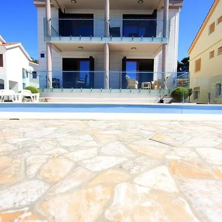 Apartman Orada