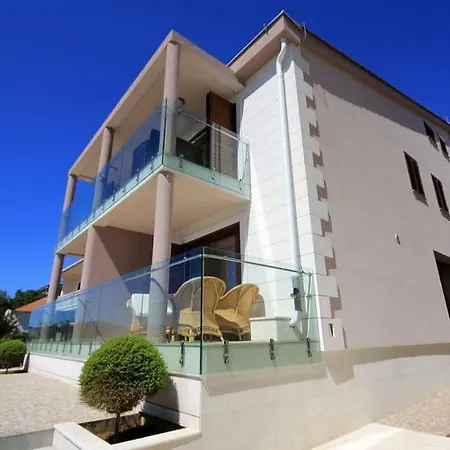 Apartment Orada Molat