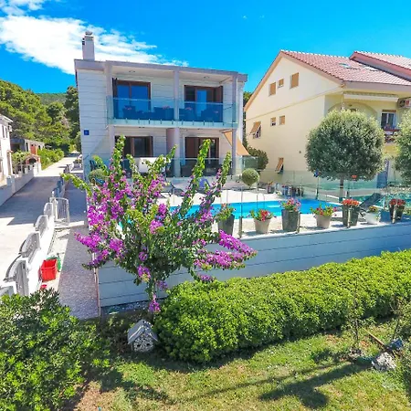 Apartment Orada Molat